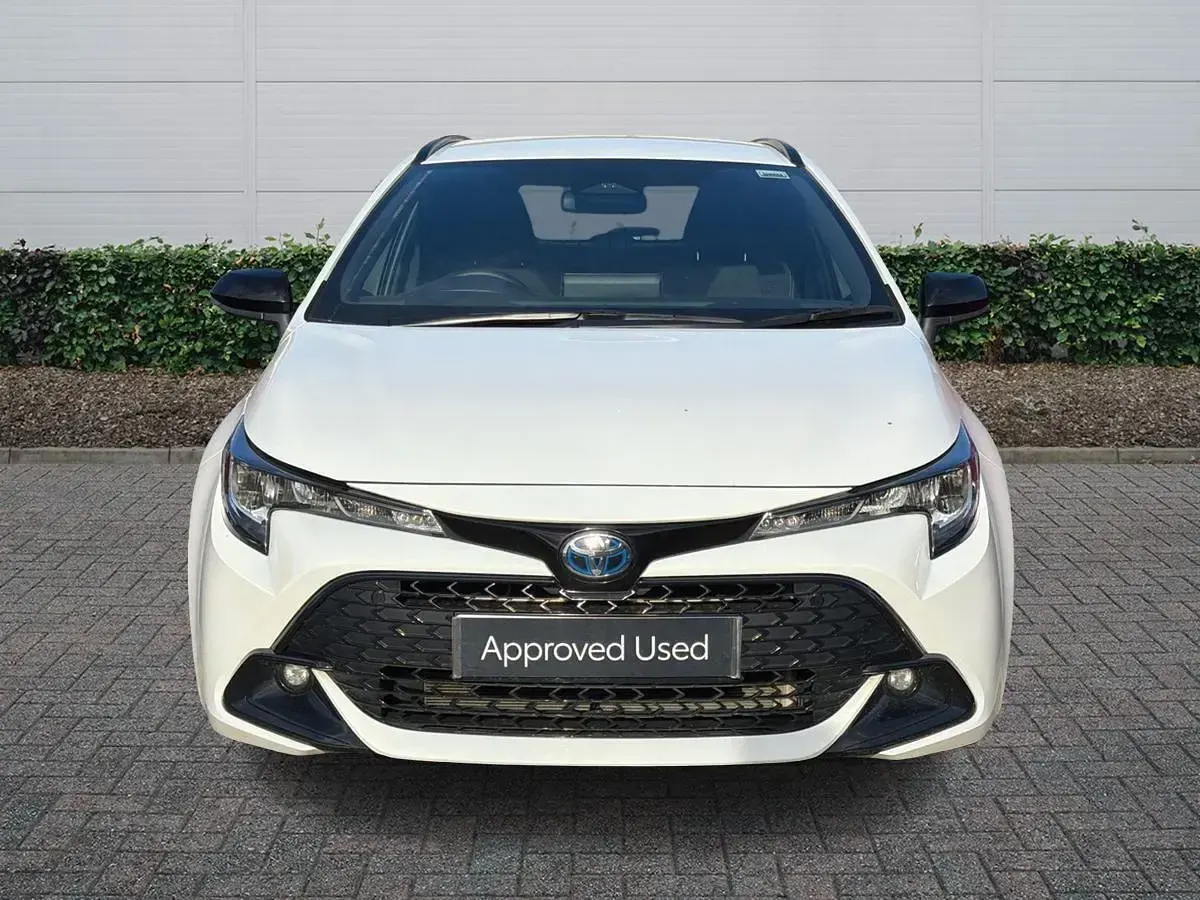 Used Toyota Corolla 140 HP (102 kW) 2025 White
