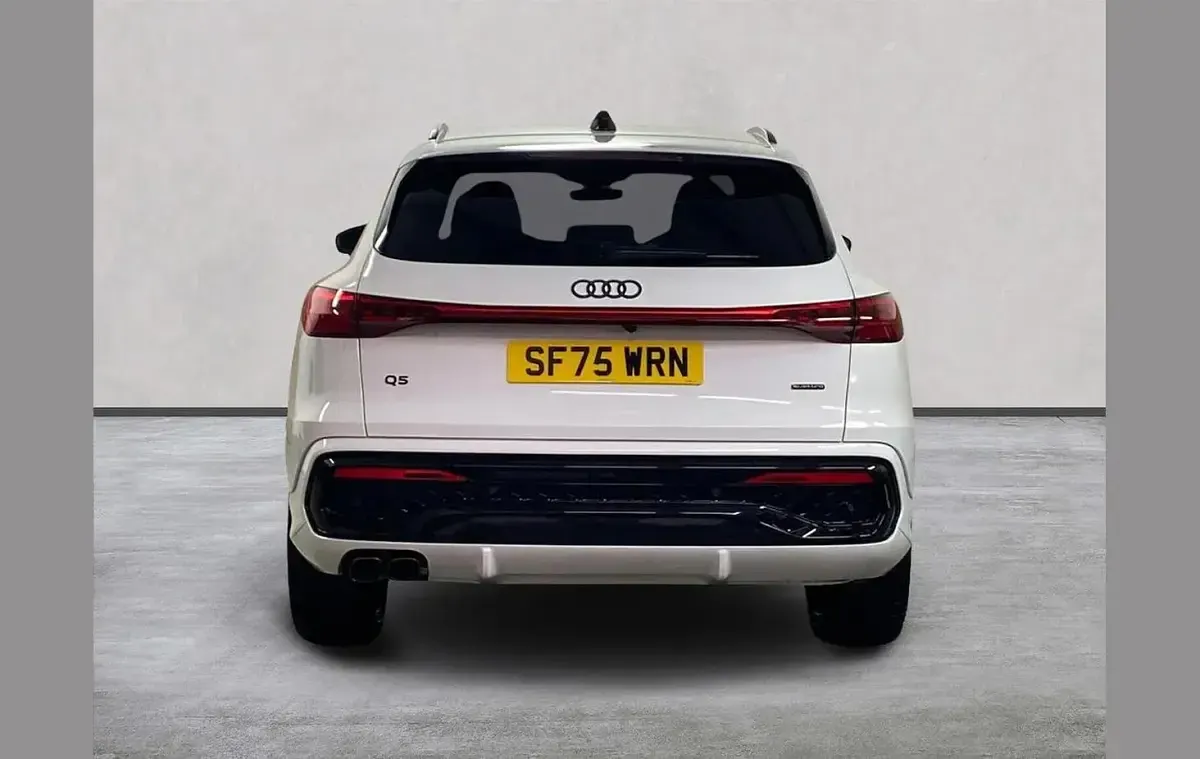 Used Audi Q5 Advanced 204 HP (150 kW) 2025 White SUV