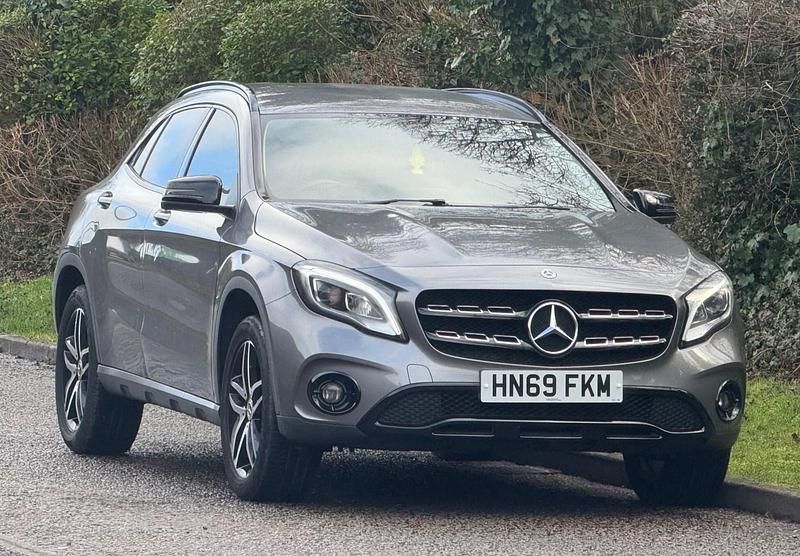 Used Mercedes GLA180 Urban 122 HP (89 kW) 2019 Grey SUV