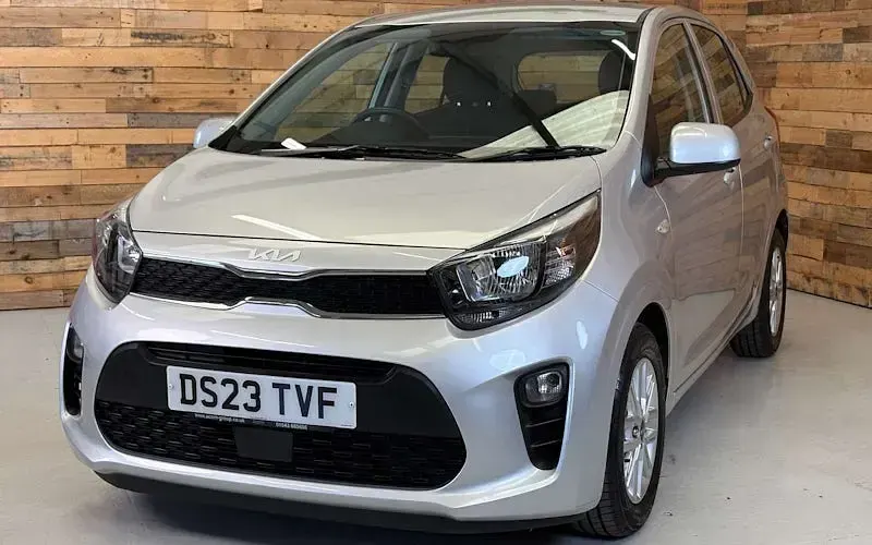 Used Kia Picanto 67 HP (49 kW) 2023 Silver Hatchback