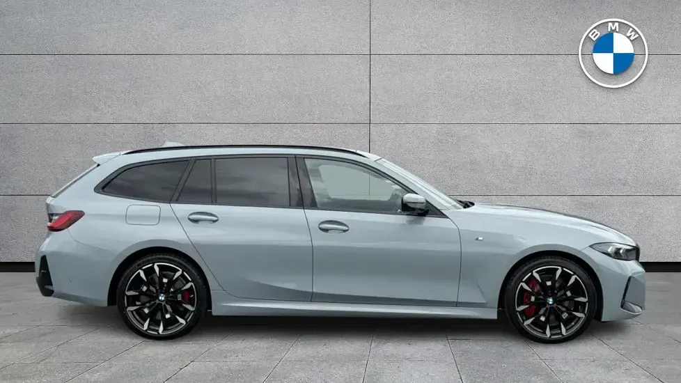 Used BMW 330 M Sport 288 HP (211 kW) 2025 Grey Estate