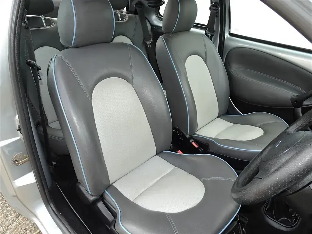 Used Ford Ka 70 HP (51 kW) 2004 Silver Hatchback