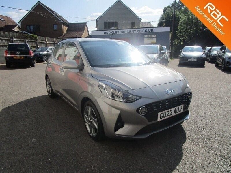 Bronze Used 2022 Hyundai i10 Premium Hatchback | £9,990 (A bit pricey) - Image 1/4