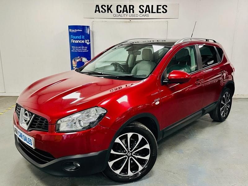 Red Used 2012 Nissan Qashqai N-TEC SUV | £4,495 (Fair price) - Image 1/4