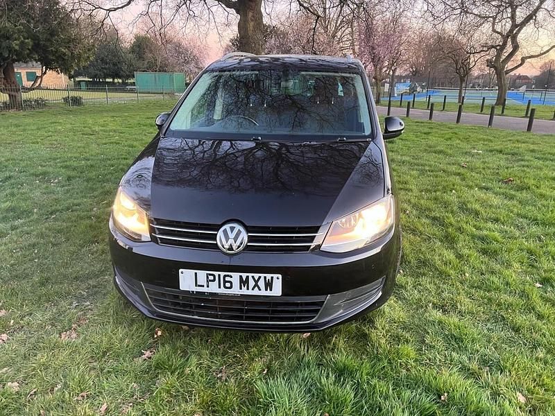 Black Used 2016 VW Sharan SE MPV | £5,980 (Good price) - Image 1/4