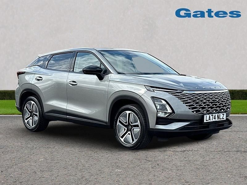Silver Used 2024 Omoda 5 SUV | £22,299 (A bit pricey) - Image 1/4