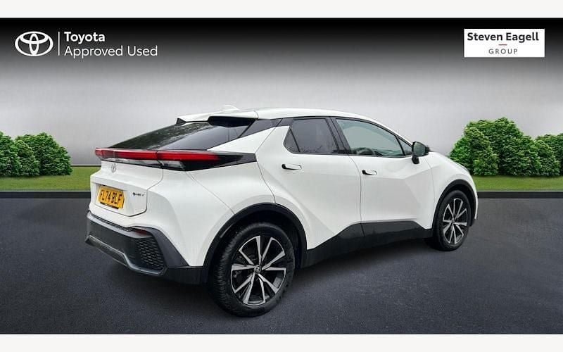 Used Toyota C-HR Design 140 HP (102 kW) 2025 SUV