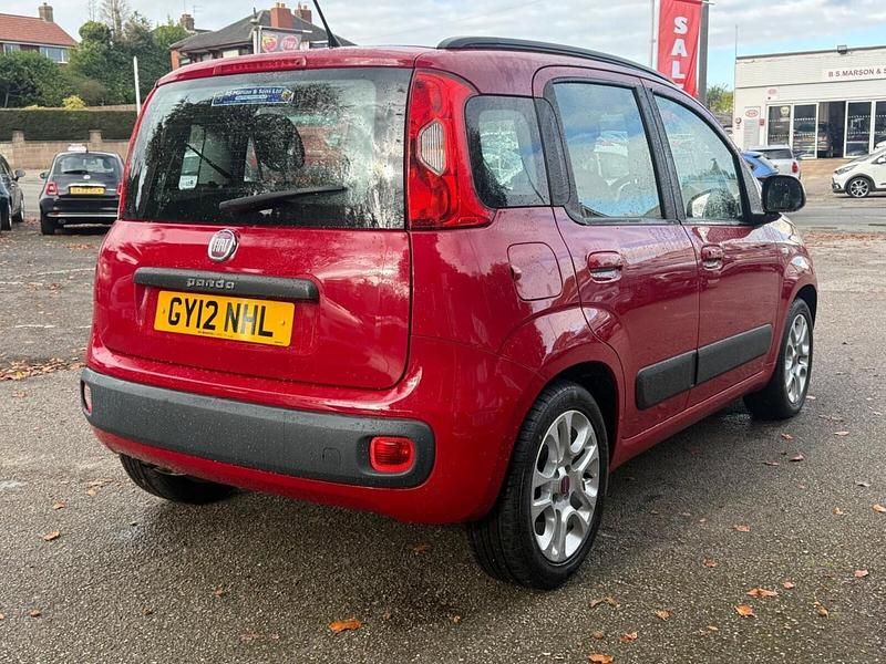 Used Fiat Panda Lounge 69 HP (50 kW) 2012 Red Hatchback