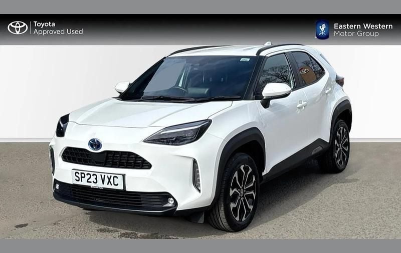 Used Toyota Yaris Cross Design 113 HP (83 kW) 2023 White SUV