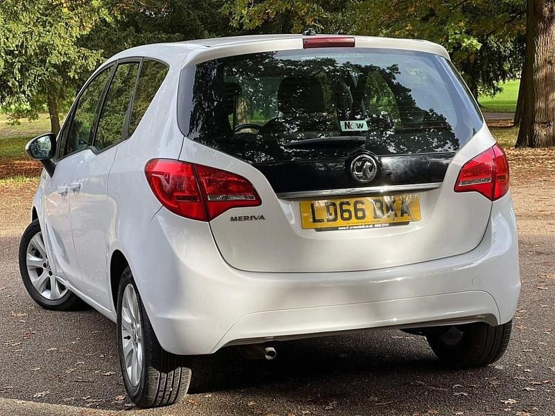 Used Vauxhall Meriva 2016 White MPV