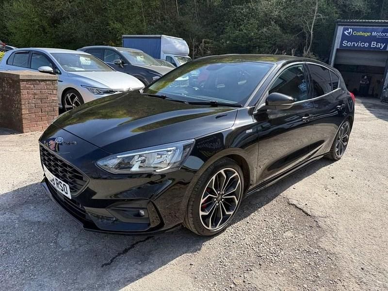 Begagnad Ford Focus ST-Line X 2019 Svart Halvkombi