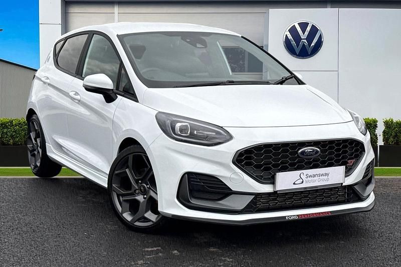 White Used 2023 Ford Fiesta ST Hatchback | £17,990 (Good price) - Image 1/4