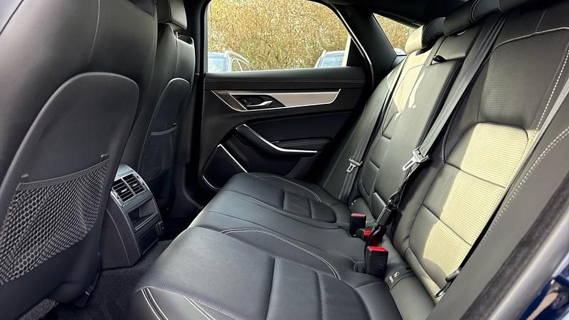 Used Jaguar XF R-Dynamic 247 HP (181 kW) 2023 Blue Sedan