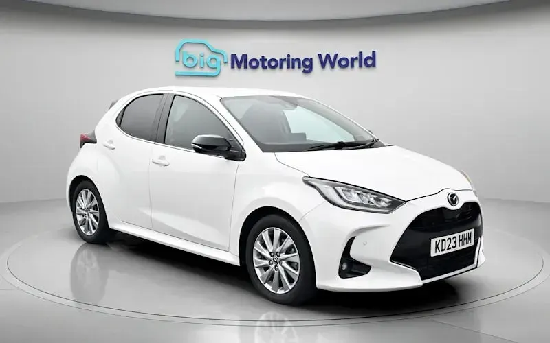 Used Mazda 2 116 HP (85 kW) 2023 White Hatchback