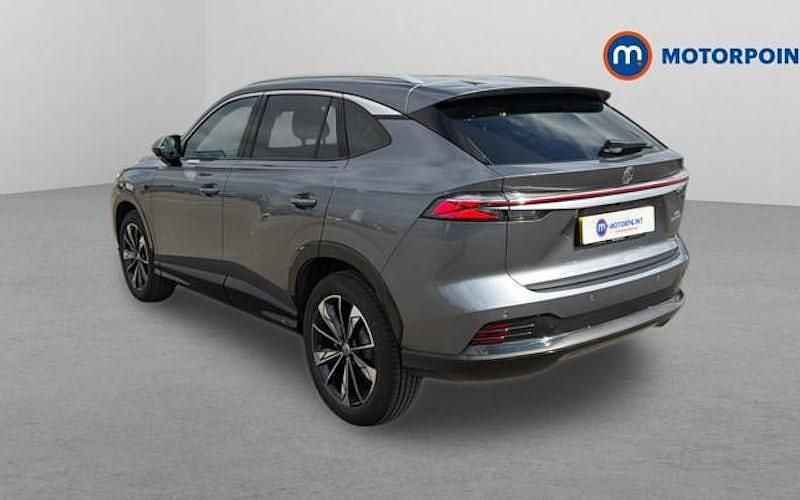 Usado MG HS Trophy 224 HP (164 kW) 2025 Cinzento SUV