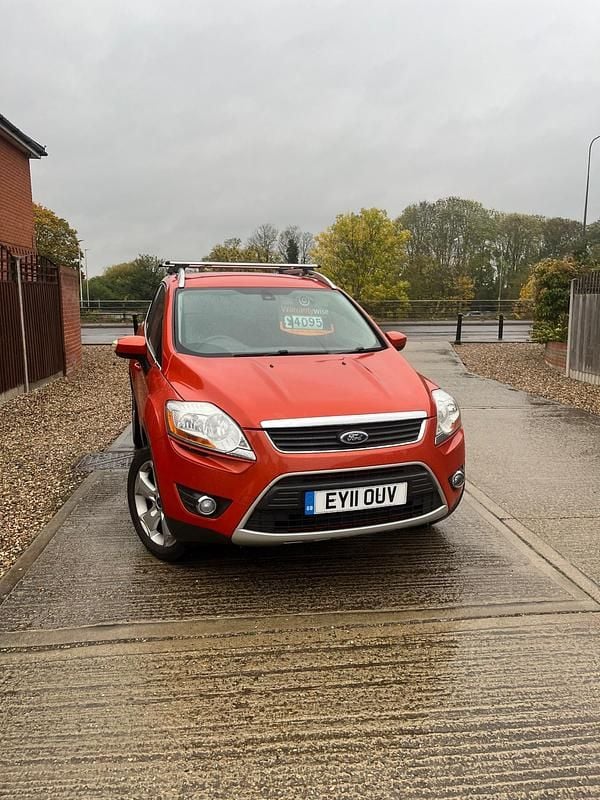 Used Ford Kuga Titanium 163 HP (119 kW) 2011 Red SUV