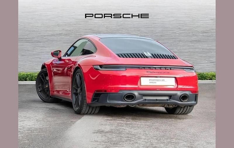 Used Porsche 911 472 HP (347 kW) 2021 Red Coupe