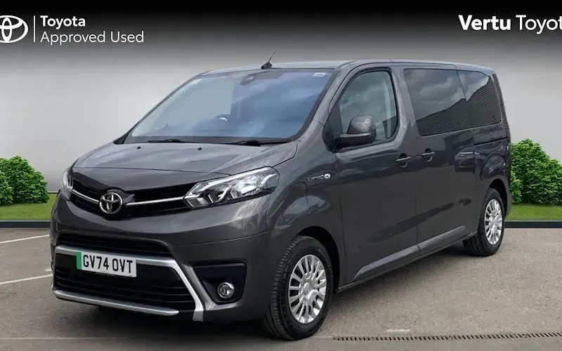 Used Toyota Proace Verso 100 kW (136 HP) 2025 Estate
