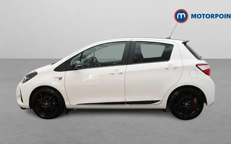 Used Toyota Yaris Hybrid Sport 101 HP (74 kW) 2019 Hatchback