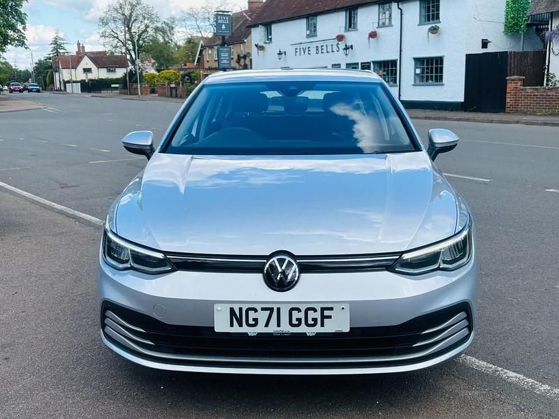 Used VW Golf VIII Life 150 HP (110 kW) 2022 Silver Hatchback