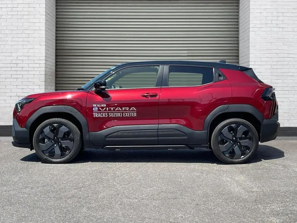 New Suzuki Vitara 127 kW (174 HP) 2026 Red SUV