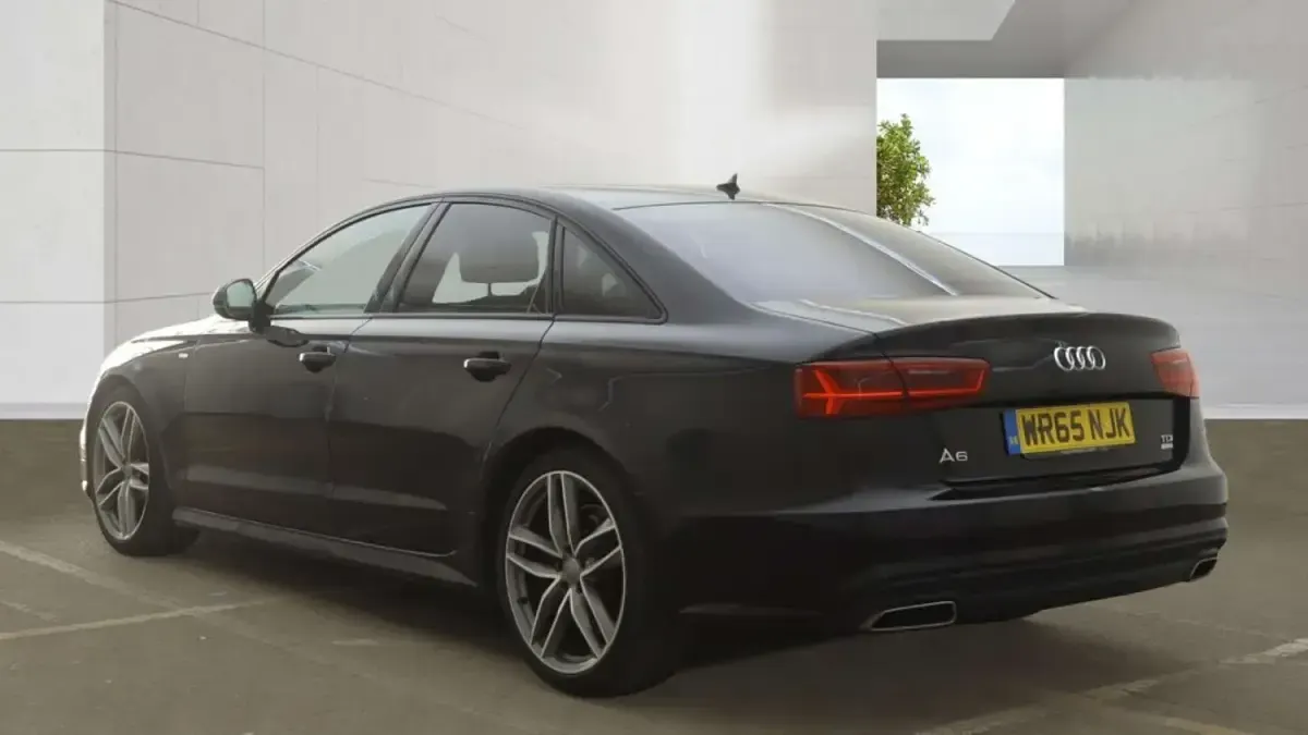 Used Audi A6 Black Edition 190 HP (139 kW) 2015 Black Sedan