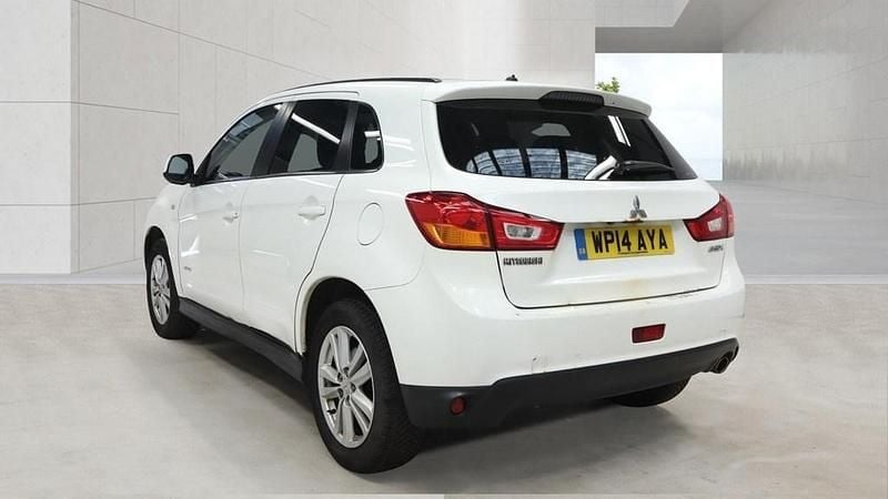 Used Mitsubishi ASX 116 HP (85 kW) 2014 White SUV