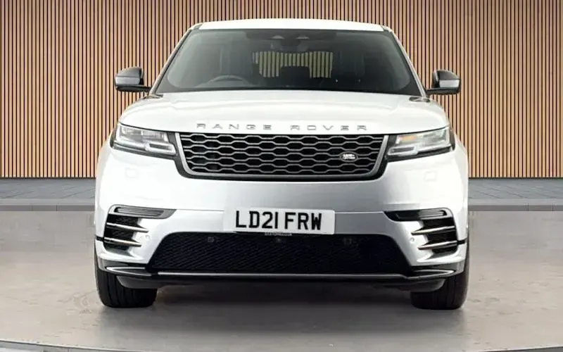 Used Land Rover Range Rover Velar HSE Dynamic 204 HP (150 kW) 2021 Silver SUV