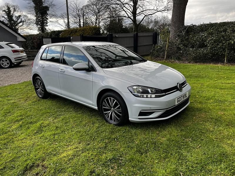 Used VW Golf VII SE 115 HP (84 kW) 2017 Silver Hatchback