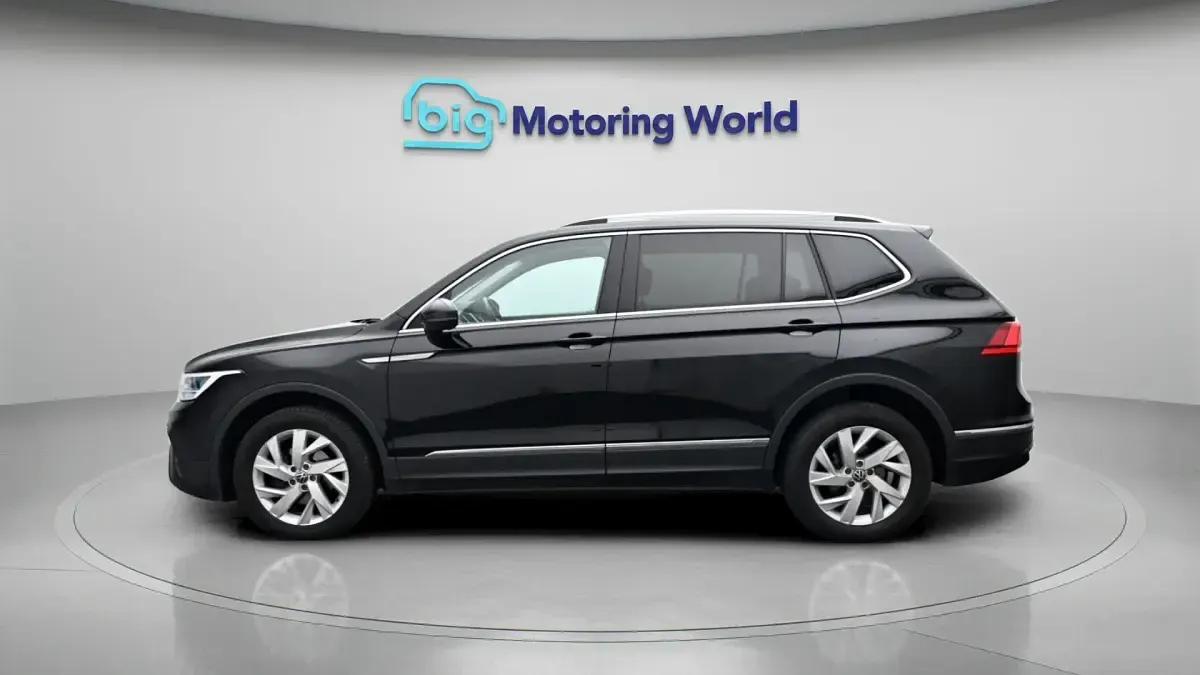 Used VW Tiguan Allspace S 150 HP (110 kW) 2023 Black SUV