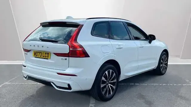 Begagnad Volvo XC60 Plus 197 HK (144 kW) 2023 SUV