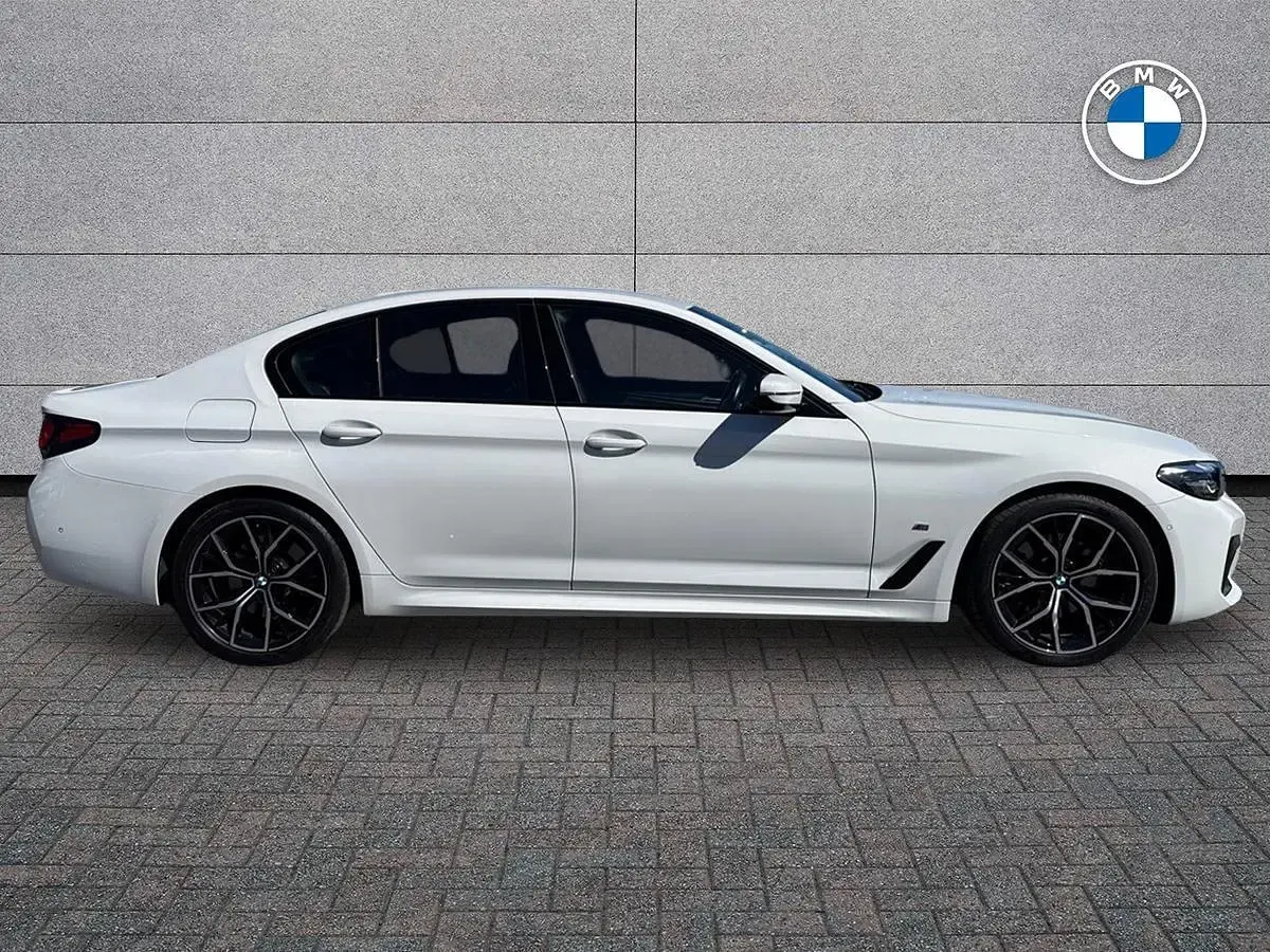 Used BMW 520 M Sport 187 HP (137 kW) 2022 White Sedan