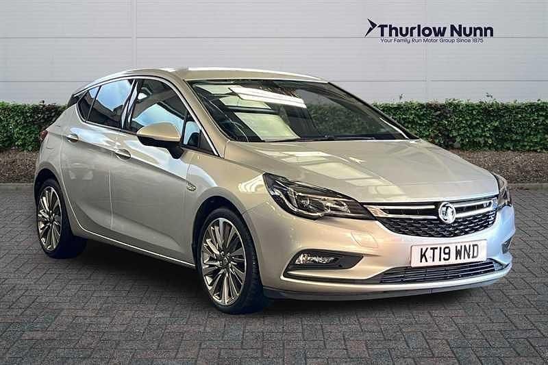 Sovereign silvr Used 2019 Vauxhall Astra Hatchback | £9,336 (Fair price) - Image 1/4