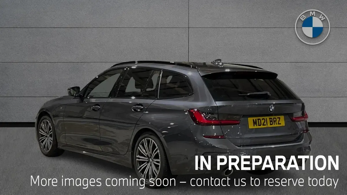 Begagnad BMW 318 M Sport 154 HK (113 kW) 2021 Grå Kombi