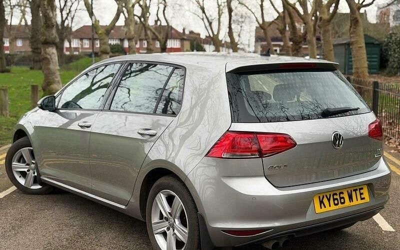 Used VW Golf VII Edition 125 HP (91 kW) 2016 Silver Hatchback