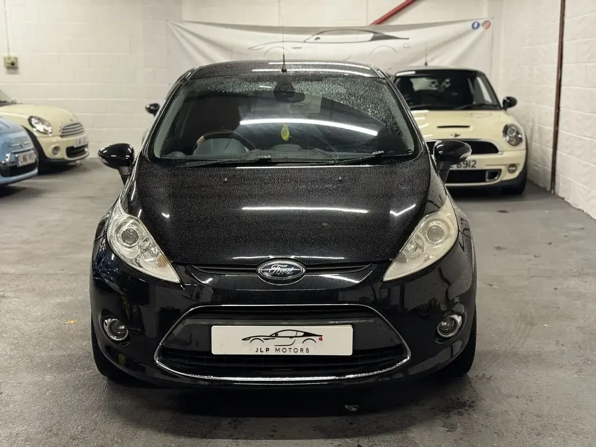 Used Ford Fiesta Titanium 96 HP (70 kW) 2009 Black Hatchback