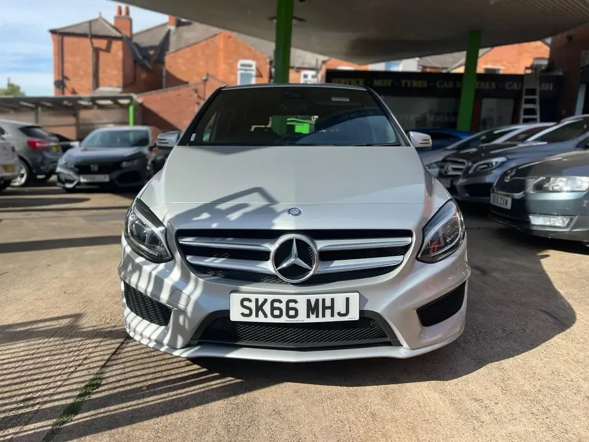 Used Mercedes B200 AMG Line Premium 2016 Silver Hatchback