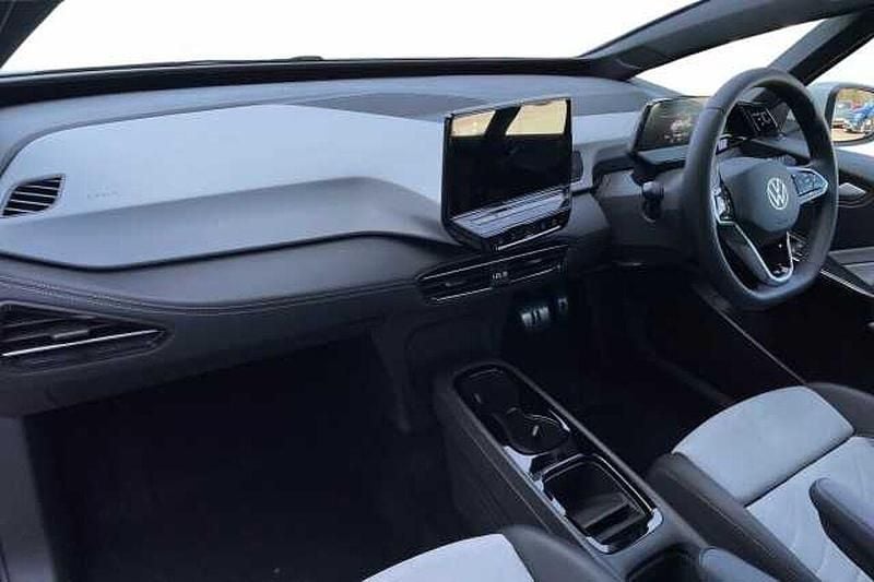 Used VW ID.3 Pro 150 kW (204 HP) 2025 White Hatchback