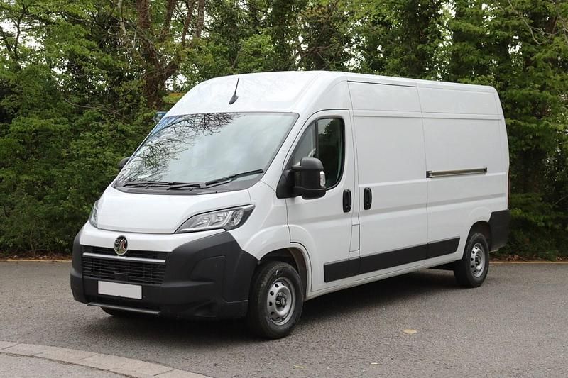 New Vauxhall Movano 2026 White