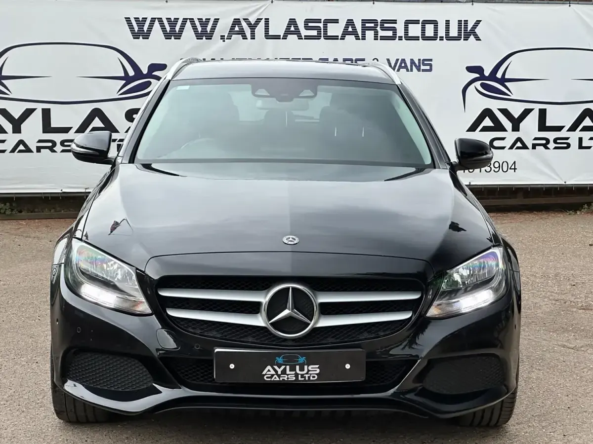 Second-hand Mercedes C200 Executive 184 CP (135 kW) 2018 Negru Break