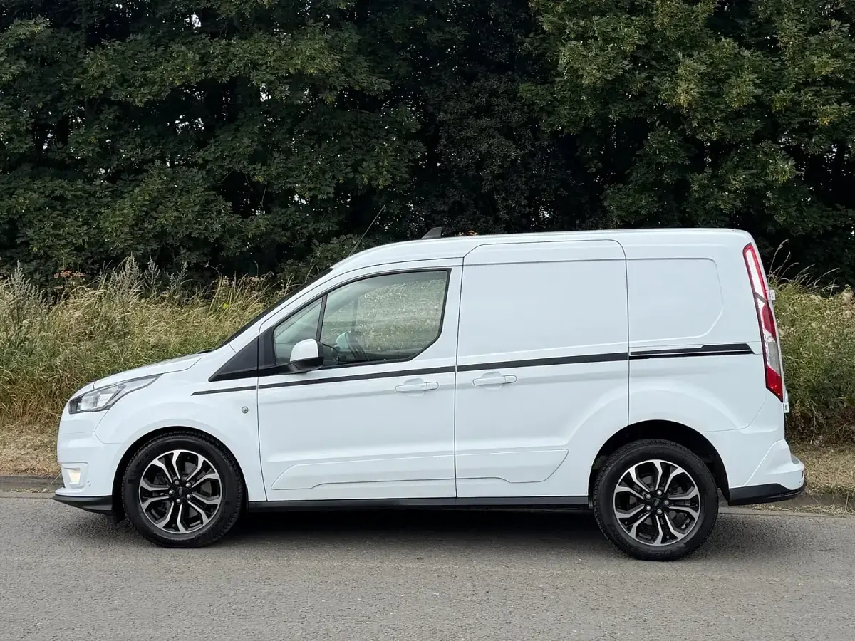 Used Ford Transit Sport 100 HP (73 kW) 2023 White Van