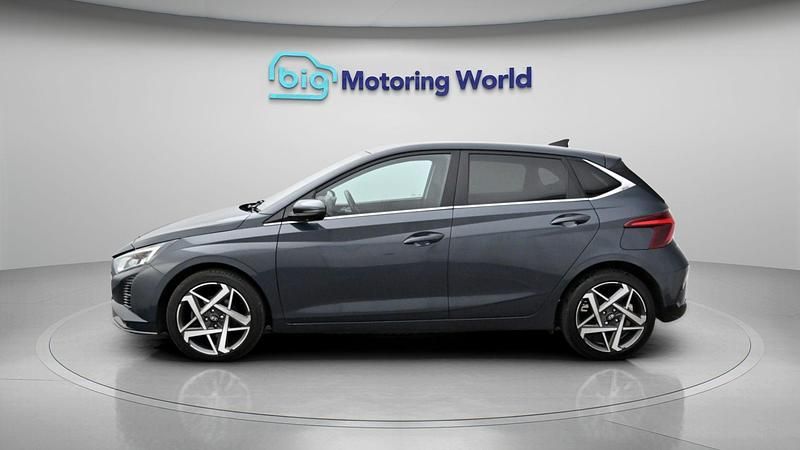 Used Hyundai i20 Premium 99 HP (72 kW) 2023 Hatchback