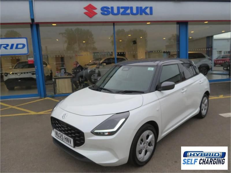 White Used 2025 Suzuki Swift Hatchback | £16,798 (A bit pricey) - Image 1/2