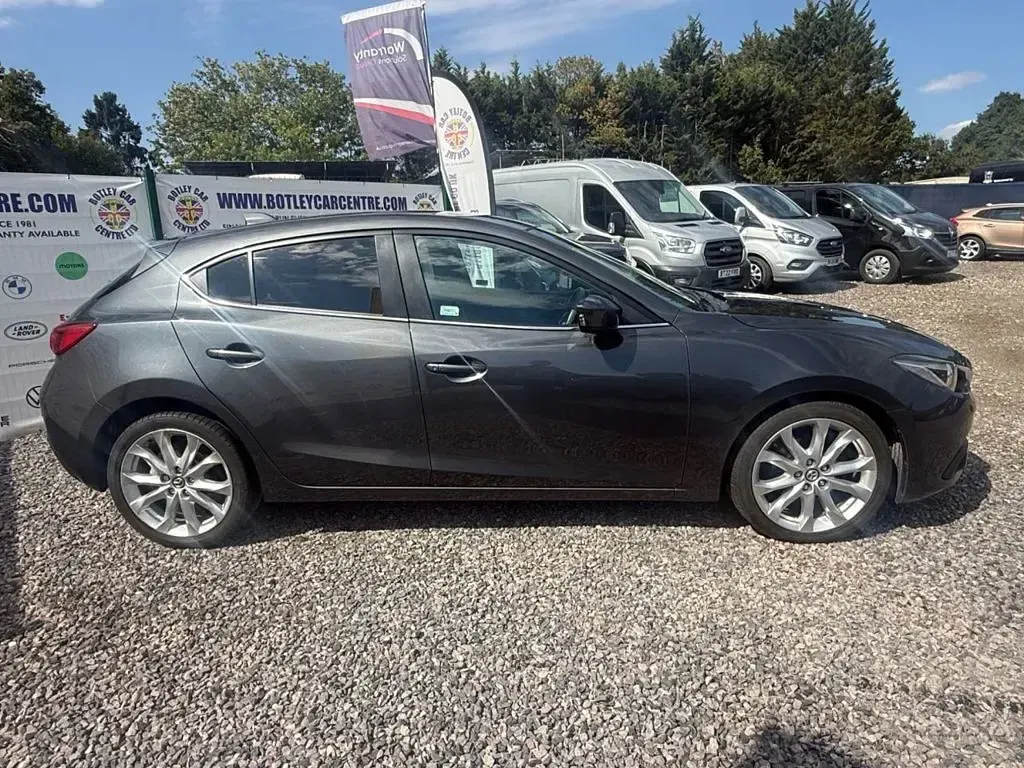 Used Mazda 3 Inclusive 120 HP (88 kW) 2014 Grey Hatchback