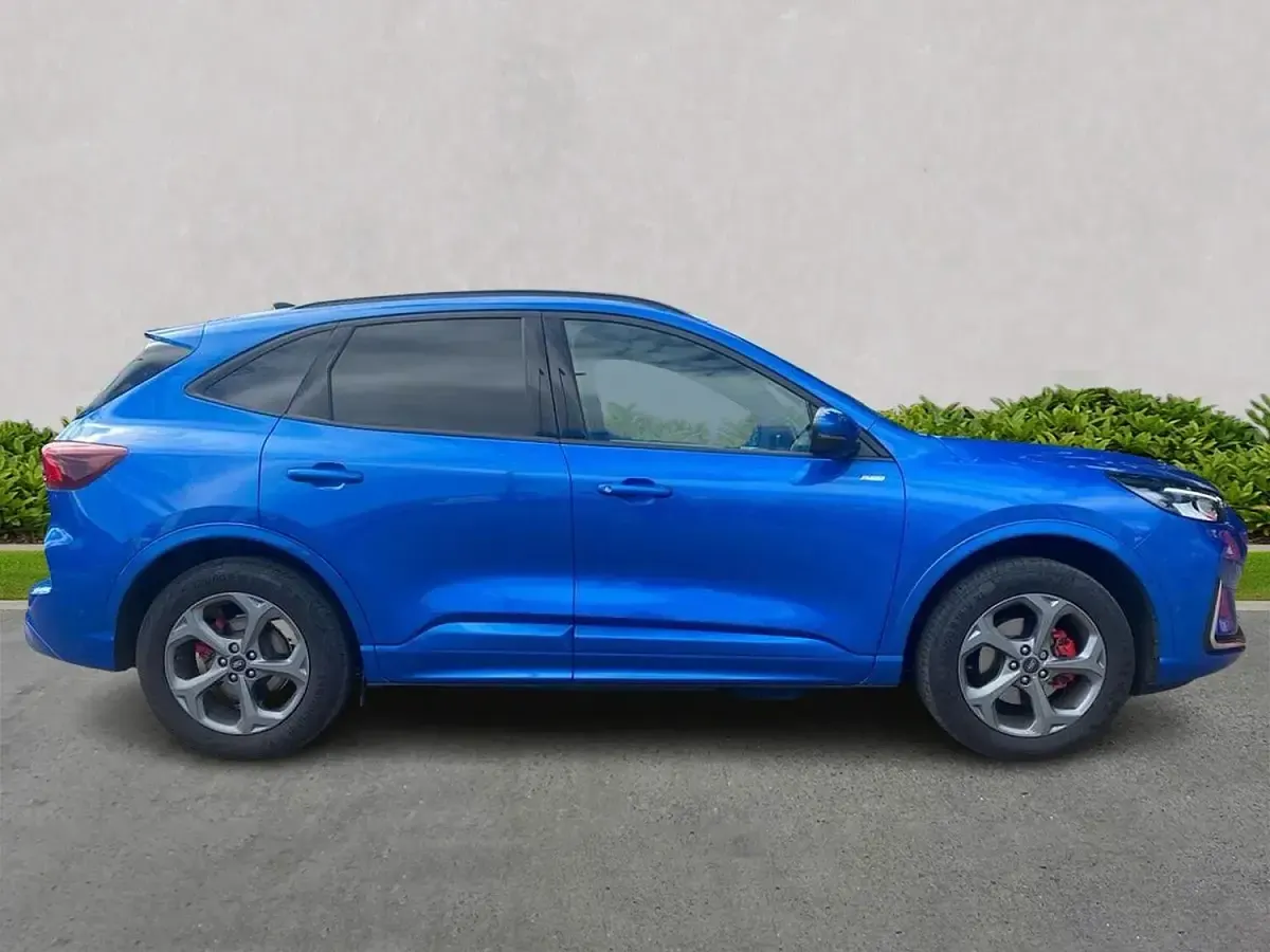 Used Ford Kuga ST-Line 183 HP (134 kW) 2025 Blue SUV