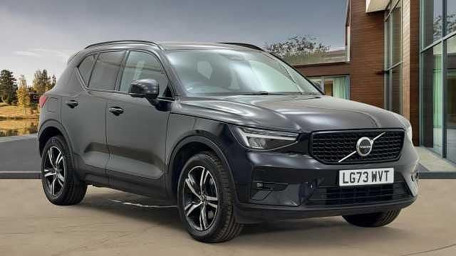 Used 2024 Volvo XC40 Plus SUV | £29,495 (Fair price) - Image 1/4