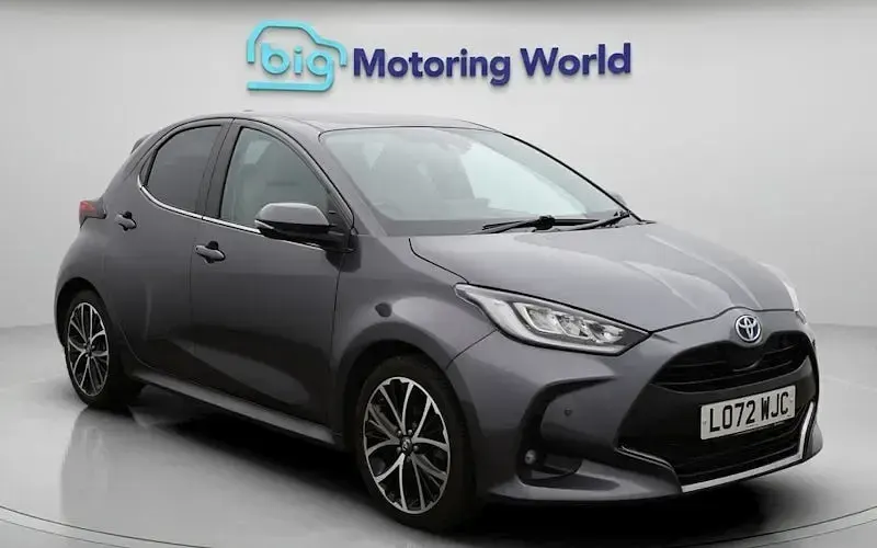 Second-hand Toyota Yaris Hybrid 116 CP (85 kW) 2025 Hatchback
