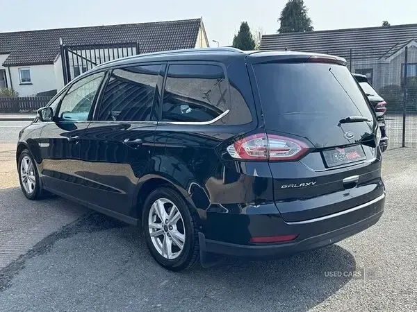 Used Ford Galaxy Titanium 180 HP (132 kW) 2015 Black MPV