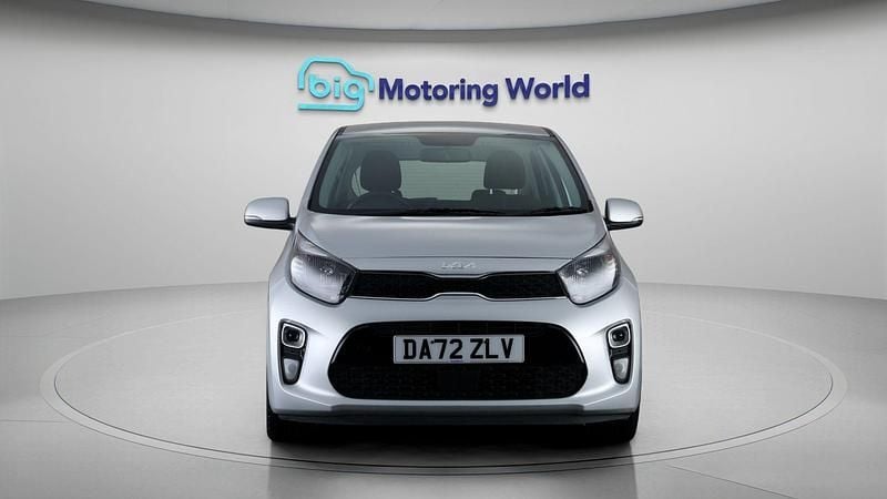Used Kia Picanto 67 HP (49 kW) 2023 Silver Hatchback