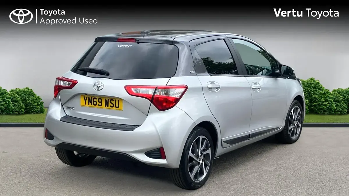 Used Toyota Yaris 111 HP (81 kW) 2020 Silver Hatchback